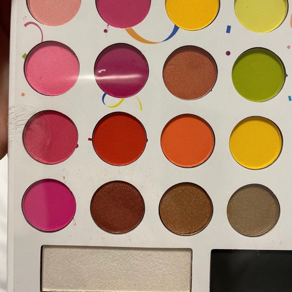 Color palette - Picture 3 of 6